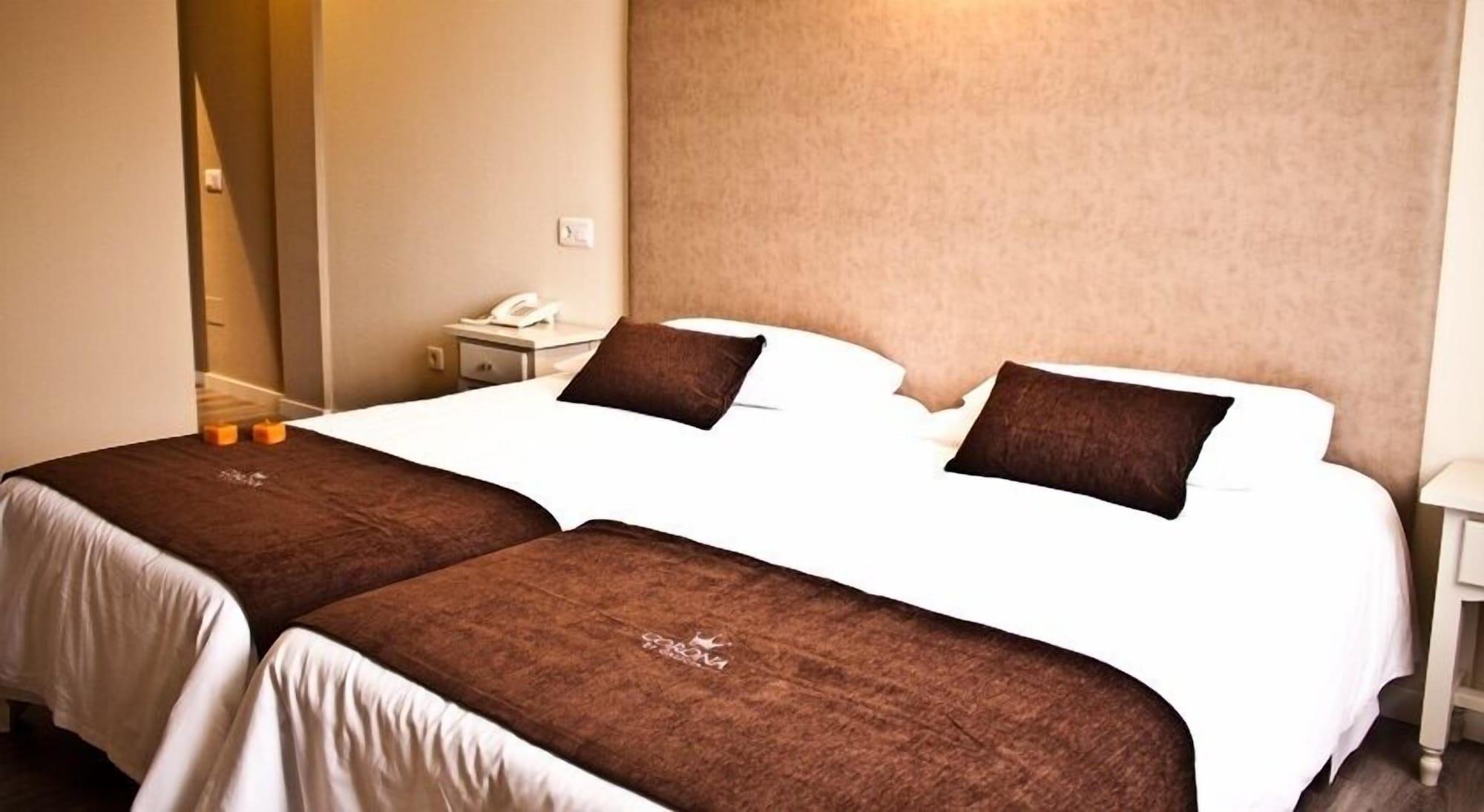 Hotel Corona De Galicia Valga Eksteriør bilde