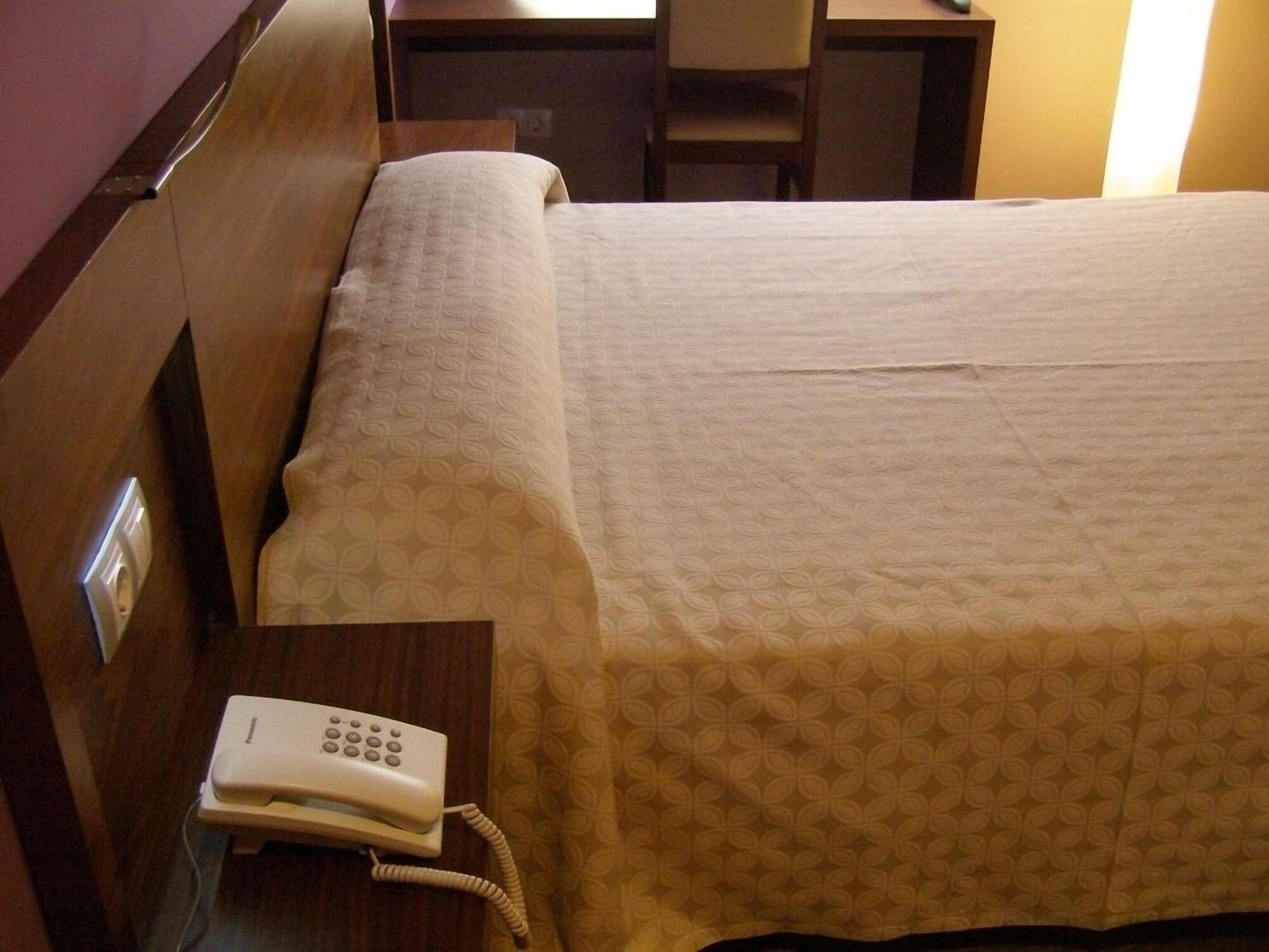 Hotel Corona De Galicia Valga Eksteriør bilde